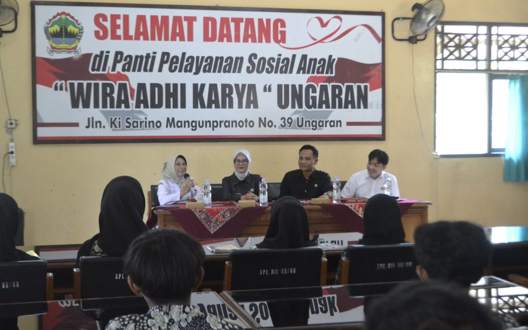 Lembaga Kewirausahaan Udinus Gelar Pelatihan Wirausaha bagi Remaja RPS Wira Adhi Karya